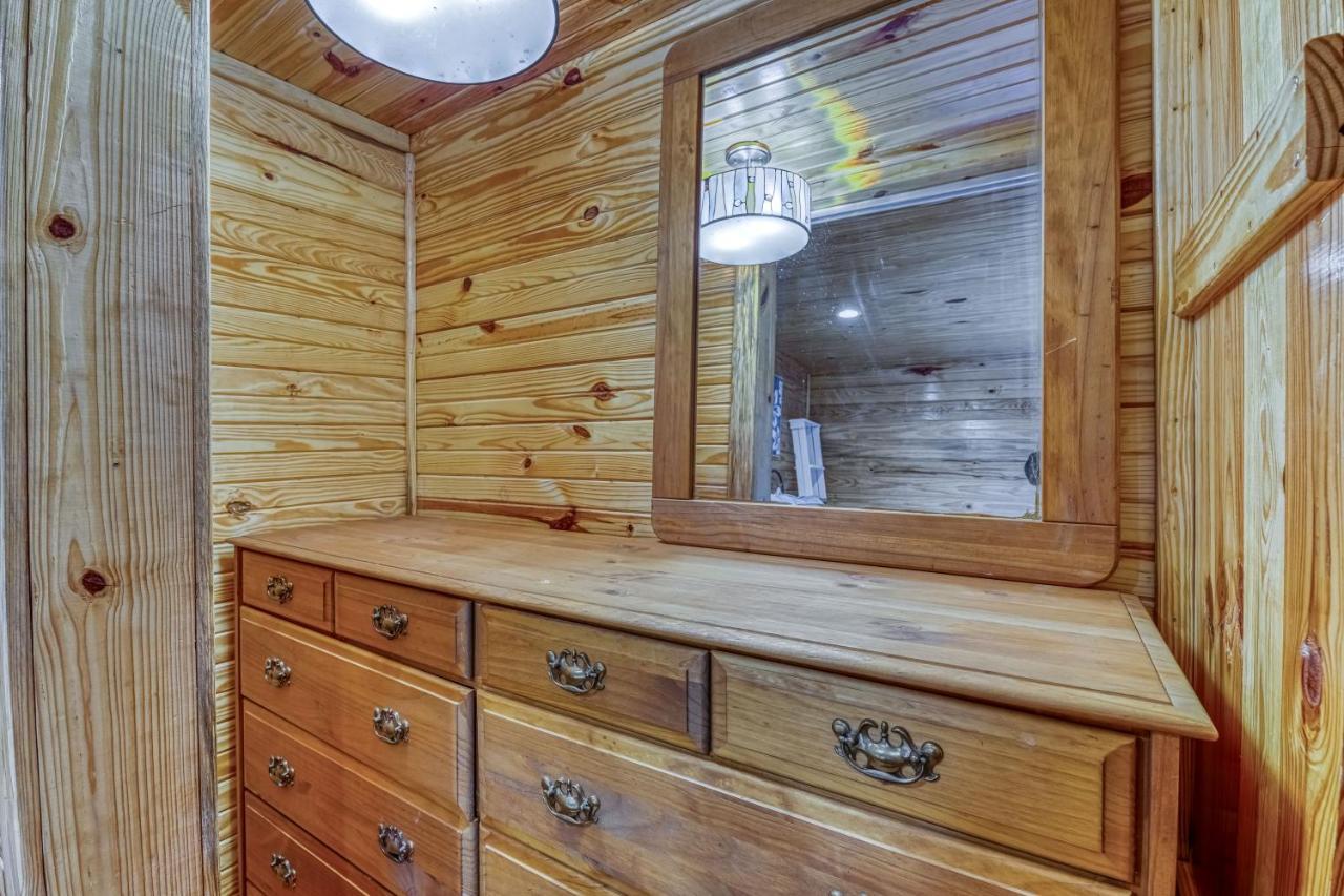 The Gemini-A Dreamy, Waterfront Tiny Cabin Rogersville Luaran gambar
